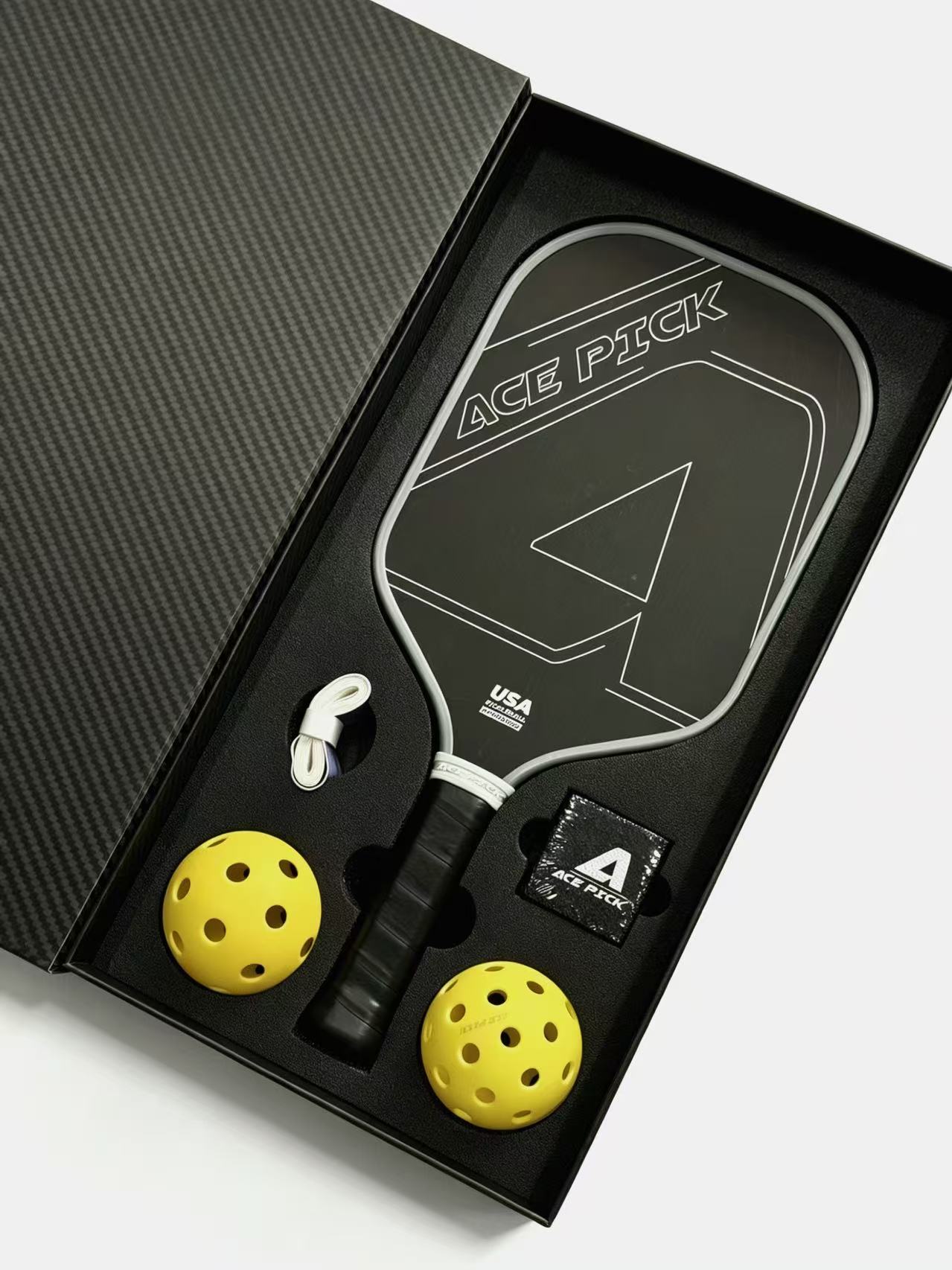 ACE PICK black tournament gift set